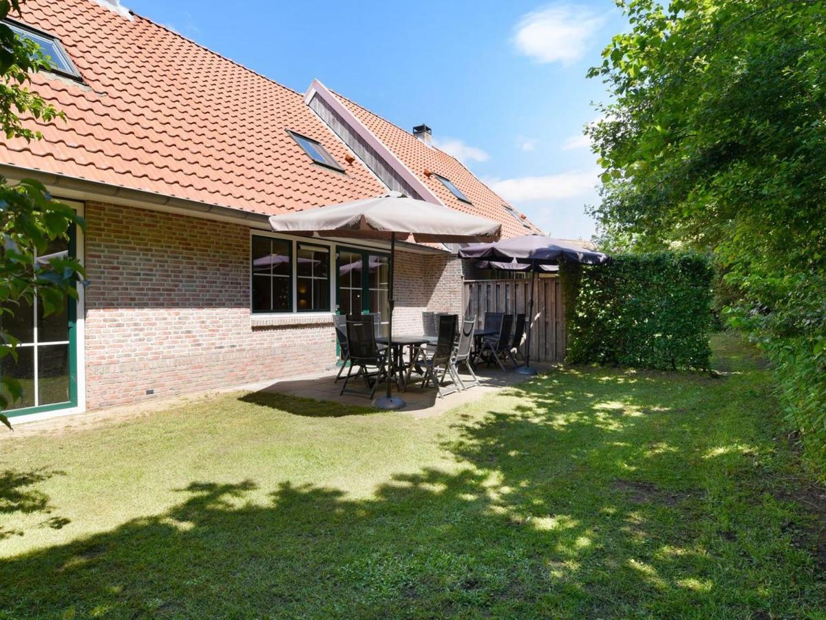 Landal Landgoed De Hellendoornse Berg Hotel Haarle Esterno foto