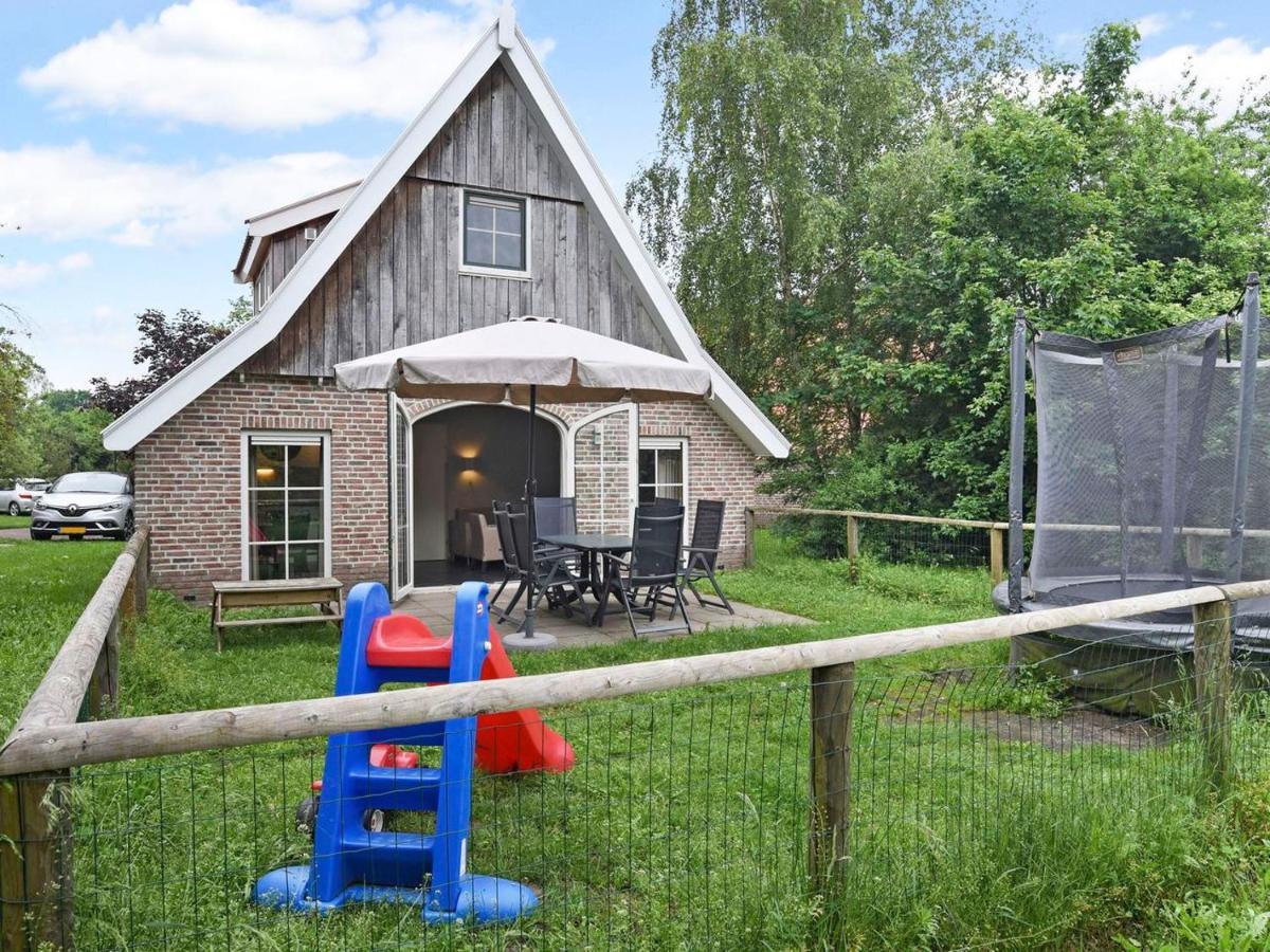 Landal Landgoed De Hellendoornse Berg Hotel Haarle Esterno foto