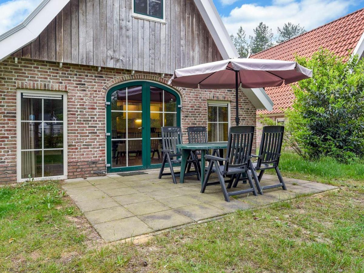 Landal Landgoed De Hellendoornse Berg Hotel Haarle Esterno foto