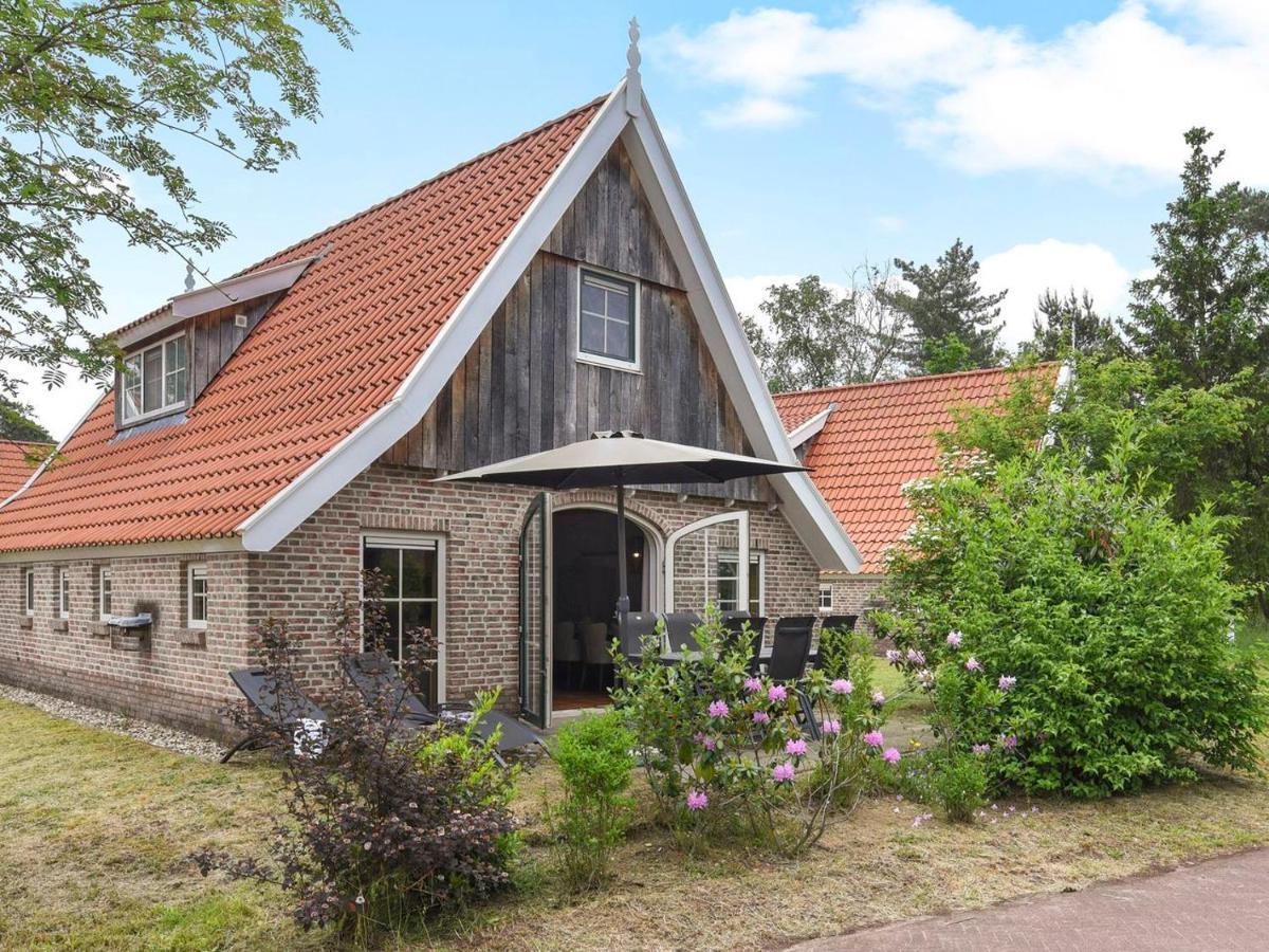 Landal Landgoed De Hellendoornse Berg Hotel Haarle Esterno foto